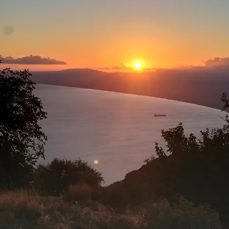 Demi ' S House : σπίτι στο βουνό με μαγευτική θέα! Apartman Kalamáta