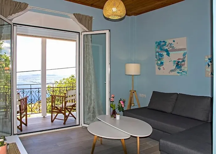 Demi ' S House : σπίτι στο βουνό με μαγευτική θέα! Каламата