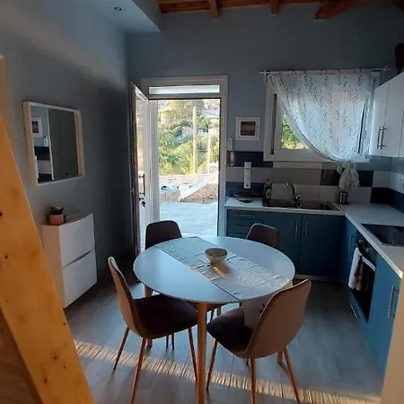 Apartamento Demi ' S House : σπίτι στο βουνό με μαγευτική θέα! Kalamata