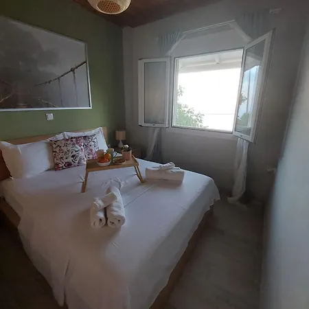 Demi ' S House : σπίτι στο βουνό με μαγευτική θέα! * Kalamata