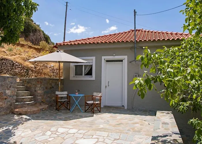 Demi ' S House : σπίτι στο βουνό με μαγευτική θέα! Kalamata