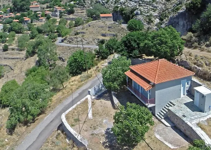 Apartamento Demi ' S House : σπίτι στο βουνό με μαγευτική θέα! Calamata